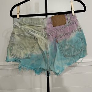 UO Vintage Levi's 505 Tie-Dye Denim Short size medium W31 L30, great condition